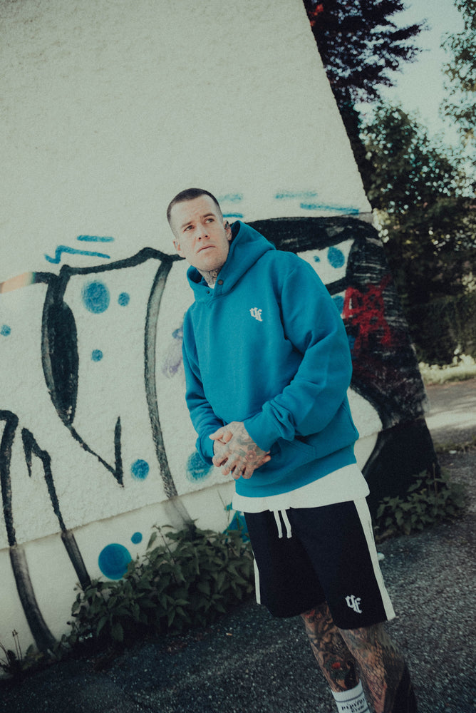 
                  
                    Laden Sie das Bild in den Galerie-Viewer, HOODIE BLUE
                  
                
