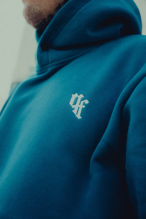 
                  
                    Laden Sie das Bild in den Galerie-Viewer, HOODIE BLUE
                  
                