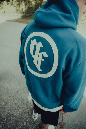 
                  
                    Laden Sie das Bild in den Galerie-Viewer, HOODIE BLUE
                  
                