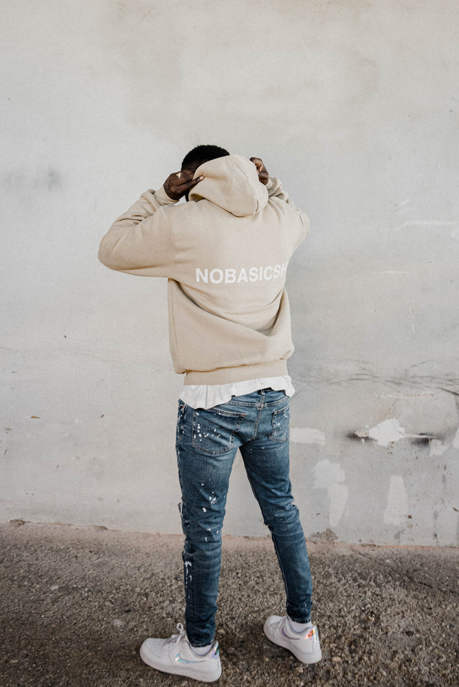 
                  
                    Laden Sie das Bild in den Galerie-Viewer, HOODIE BEIGE NOBASICSHIT
                  
                